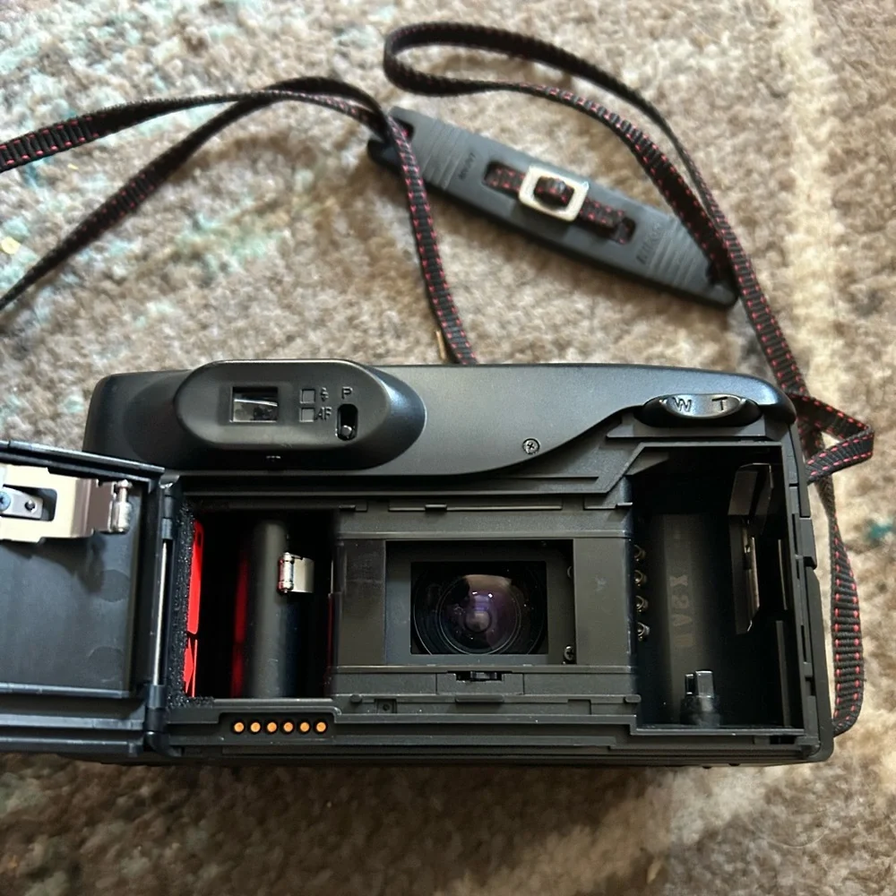 Nikon Zoom Touch 600 Film Camera